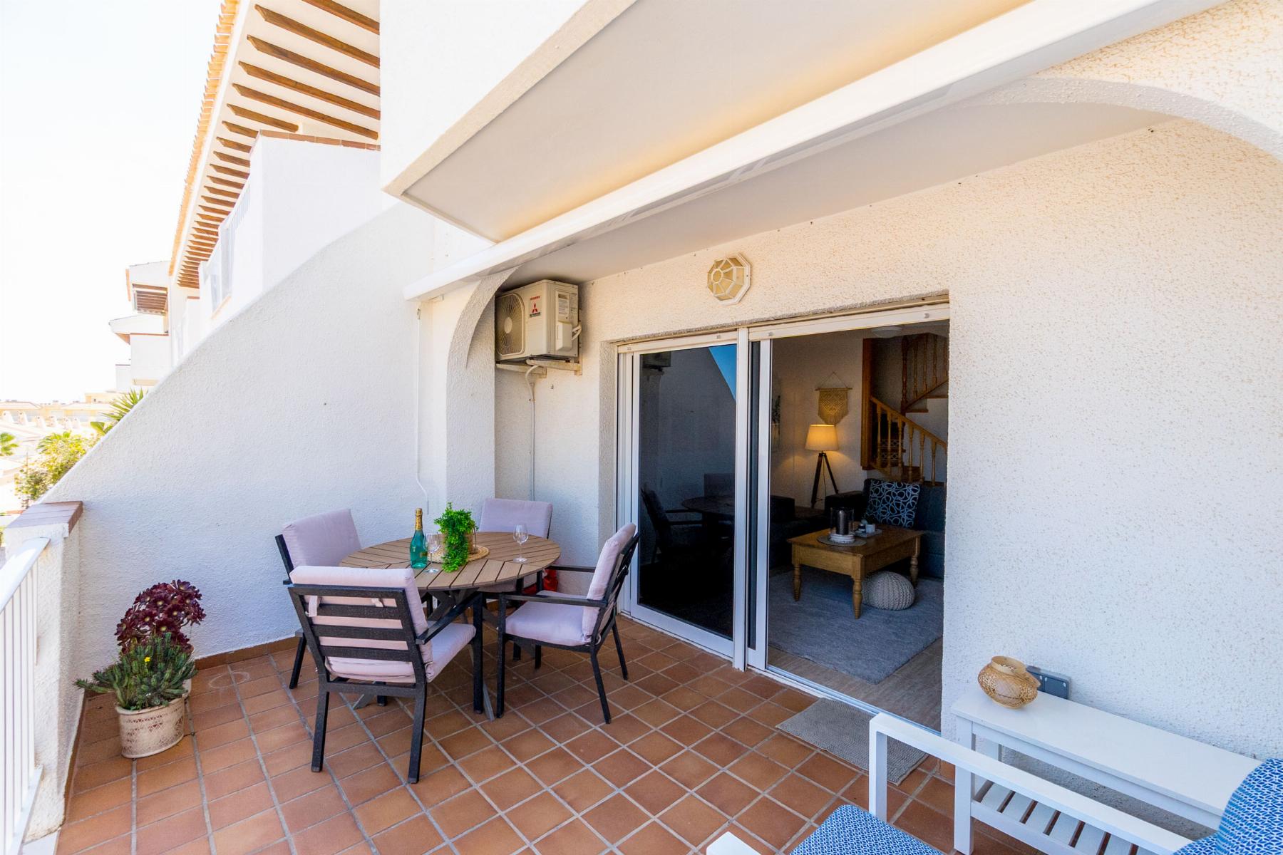 Verkoop van kleine villa in Orihuela Costa