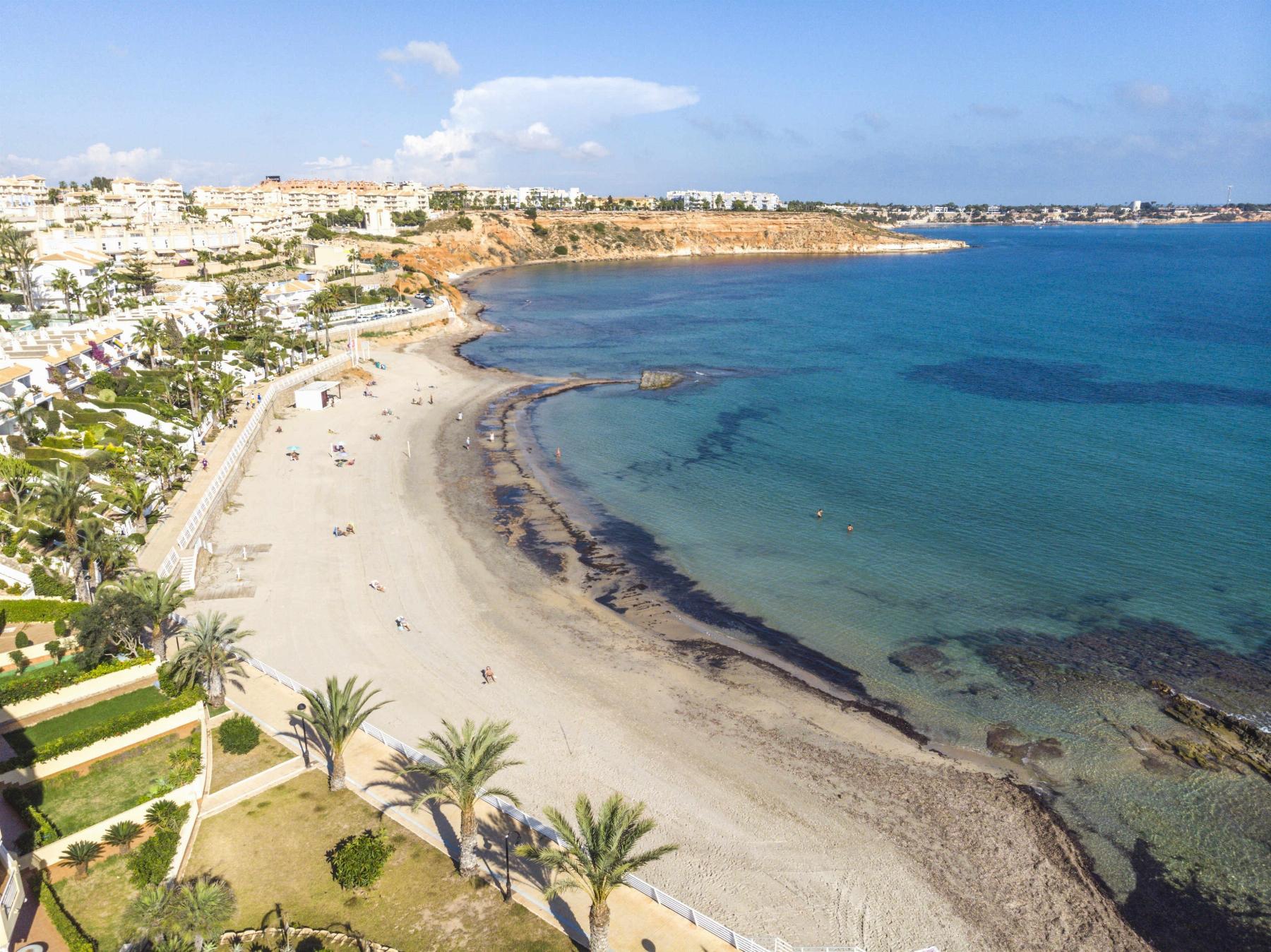 Verkoop van kleine villa in Orihuela Costa