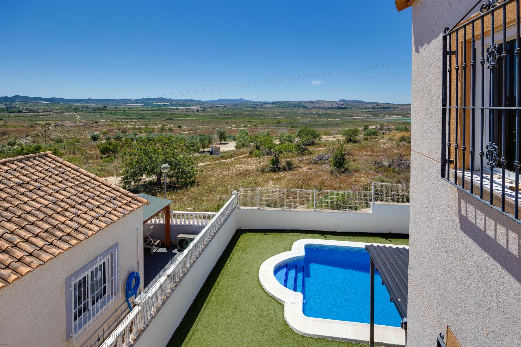 Venta de villa en San Miguel de Salinas