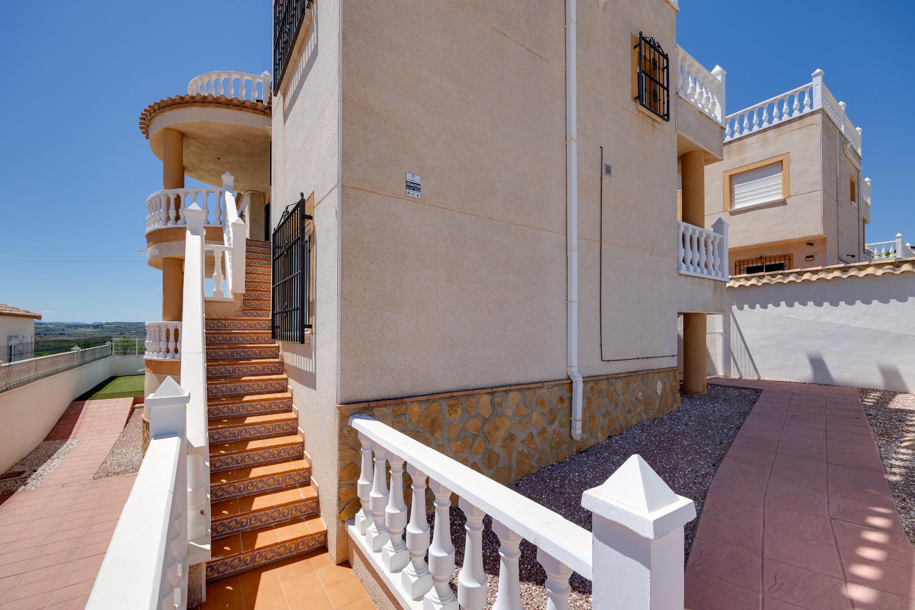 Venta de villa en San Miguel de Salinas