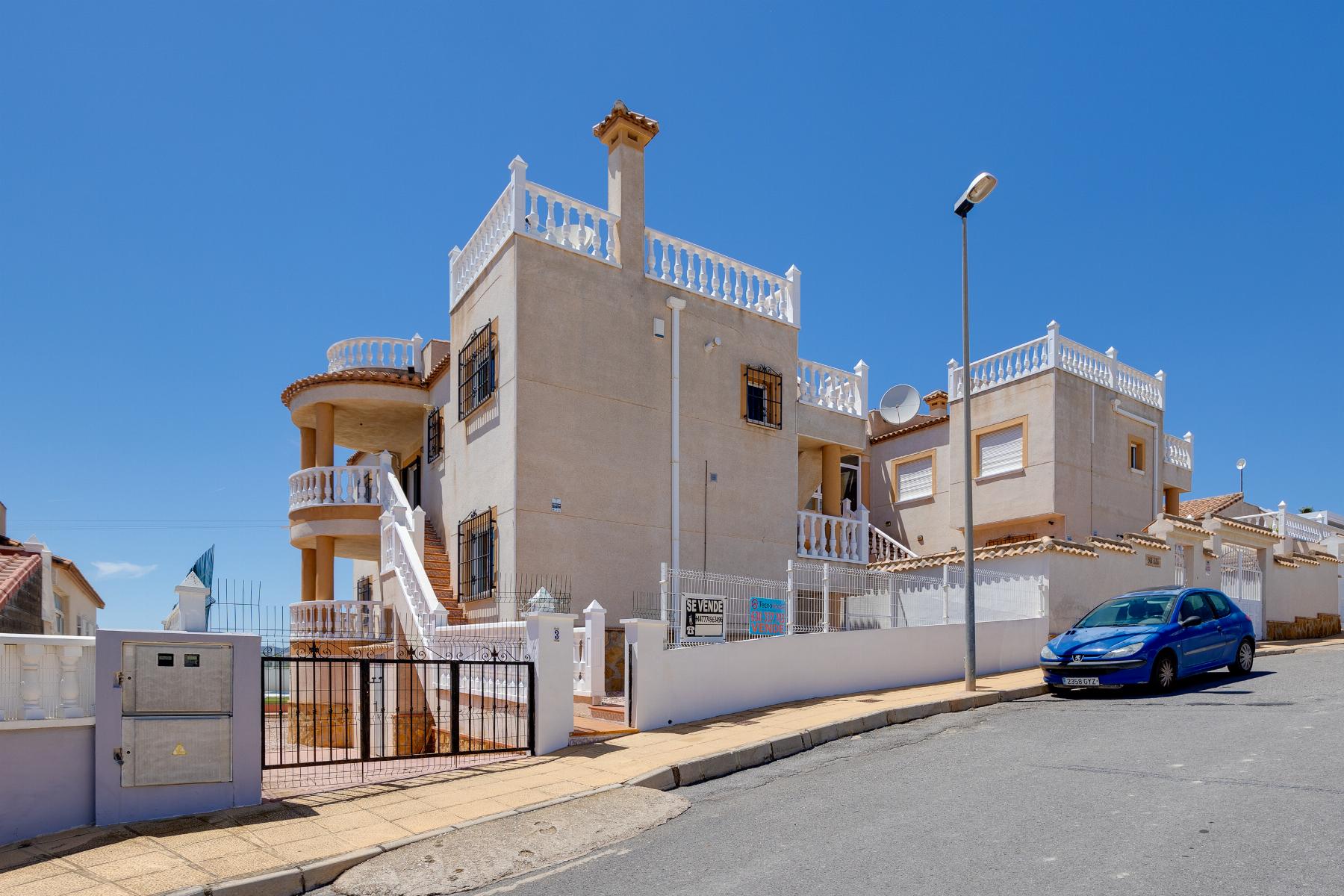 Venta de villa en San Miguel de Salinas