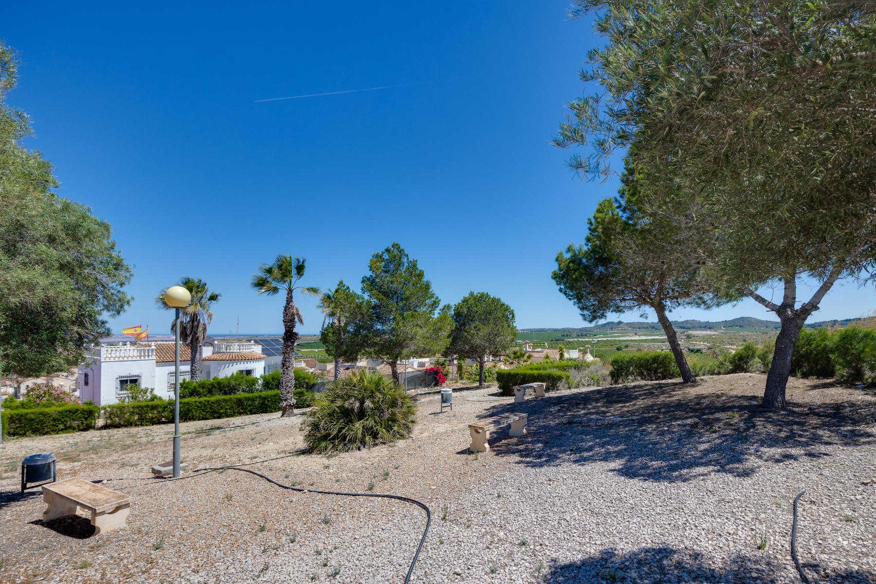 Venta de villa en San Miguel de Salinas