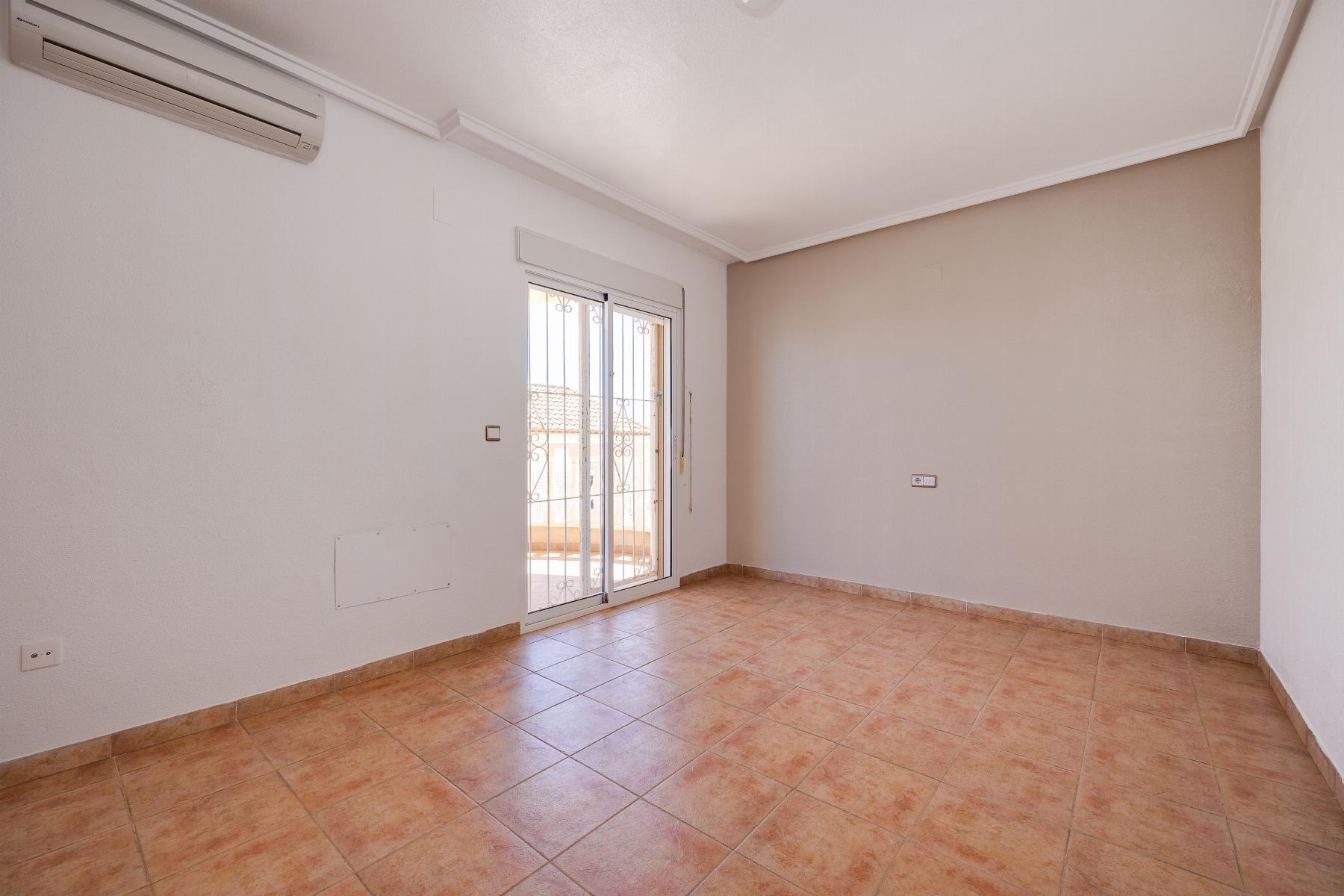 Venta de villa en San Miguel de Salinas