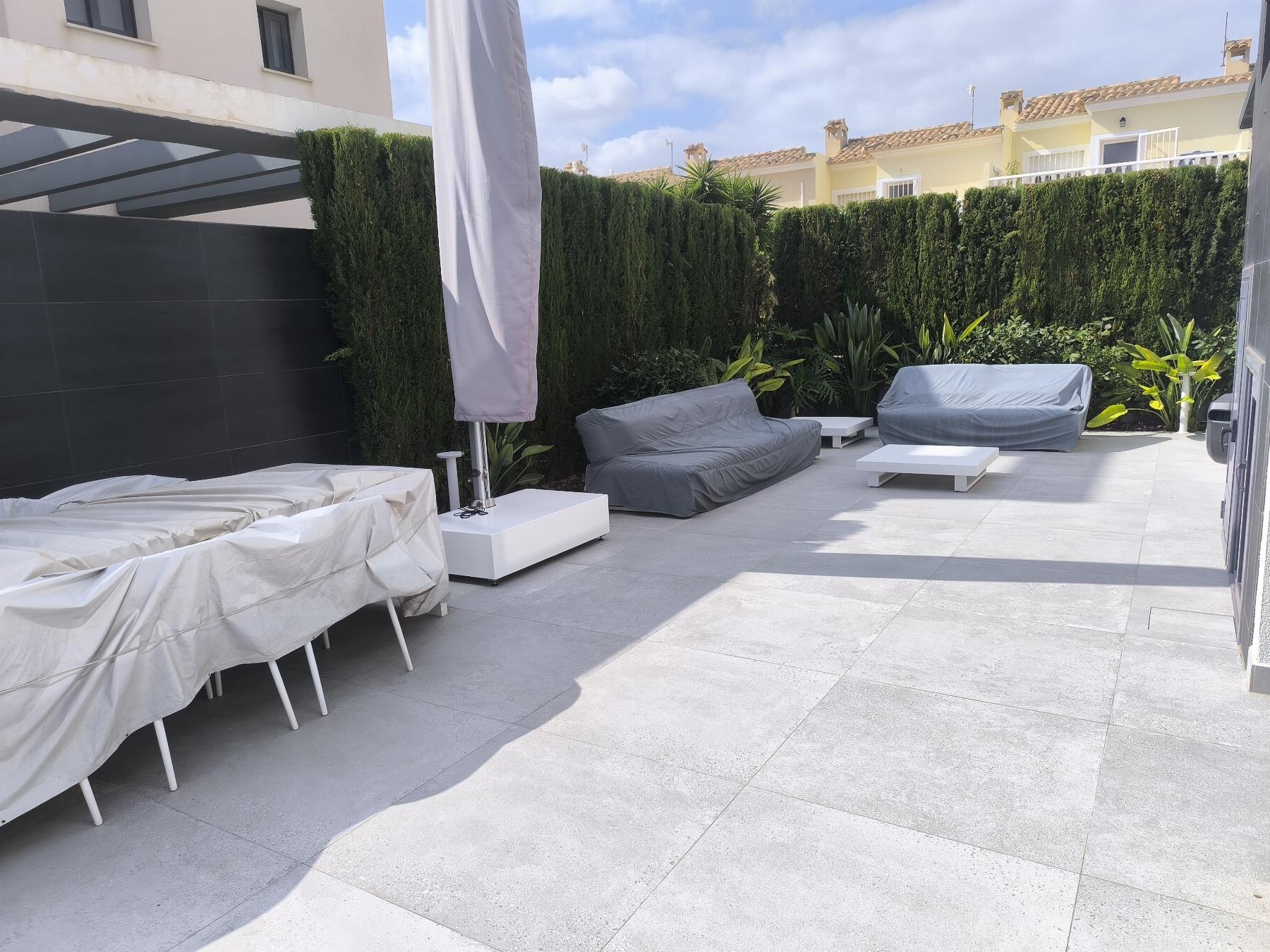 Venta de villa en Orihuela Costa