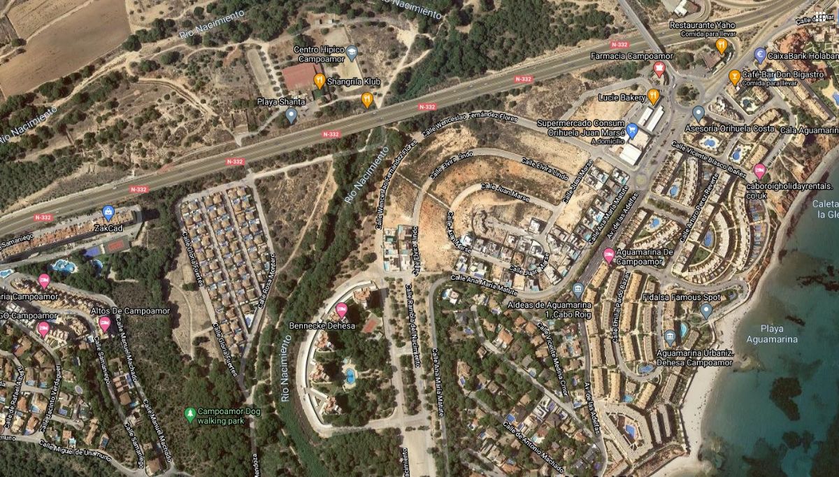 For sale of land in Orihuela Costa