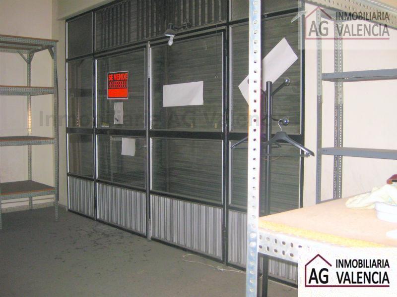 For sale of commercial in Valencia