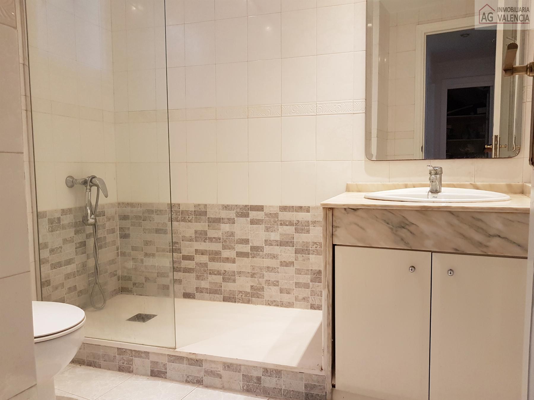 For rent of flat in Valencia