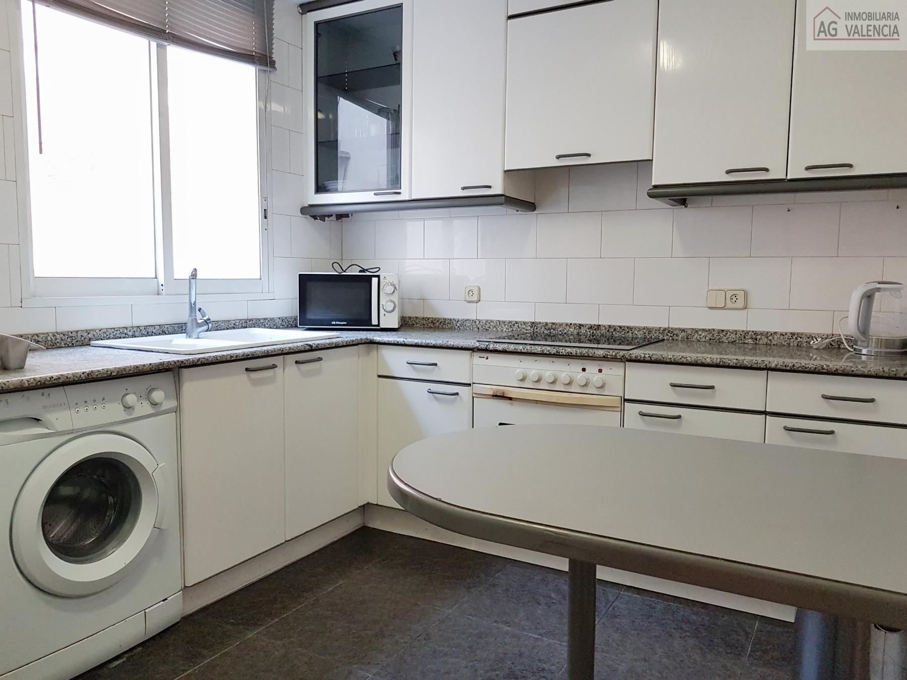 For rent of flat in Valencia