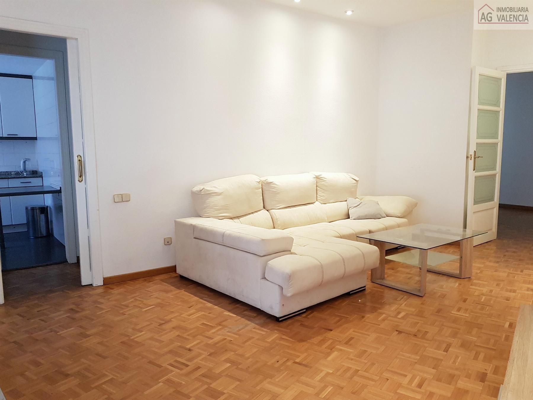 For rent of flat in Valencia