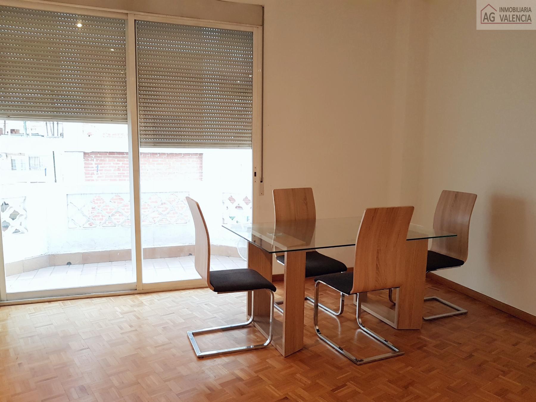For rent of flat in Valencia
