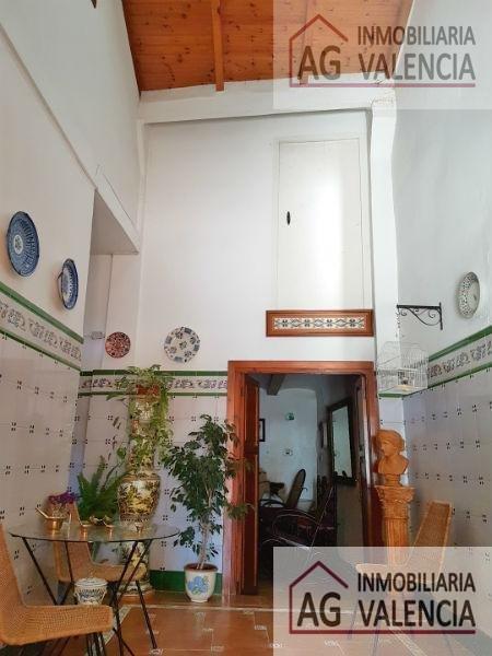 For sale of chalet in Valencia