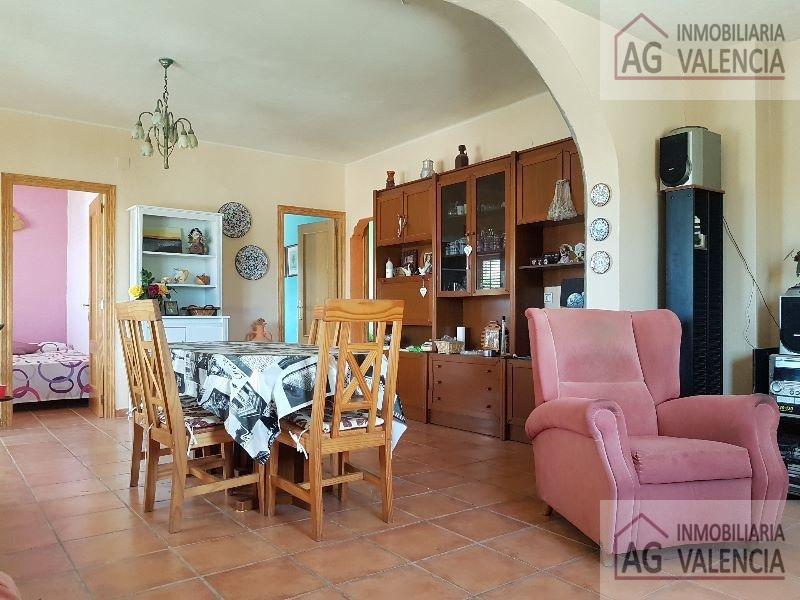 For sale of chalet in Pedralba