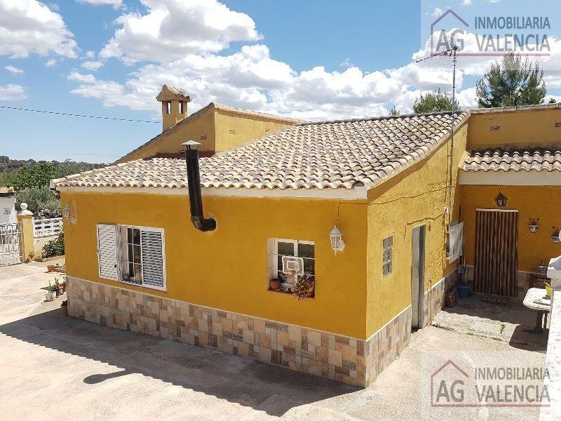 For sale of chalet in Pedralba