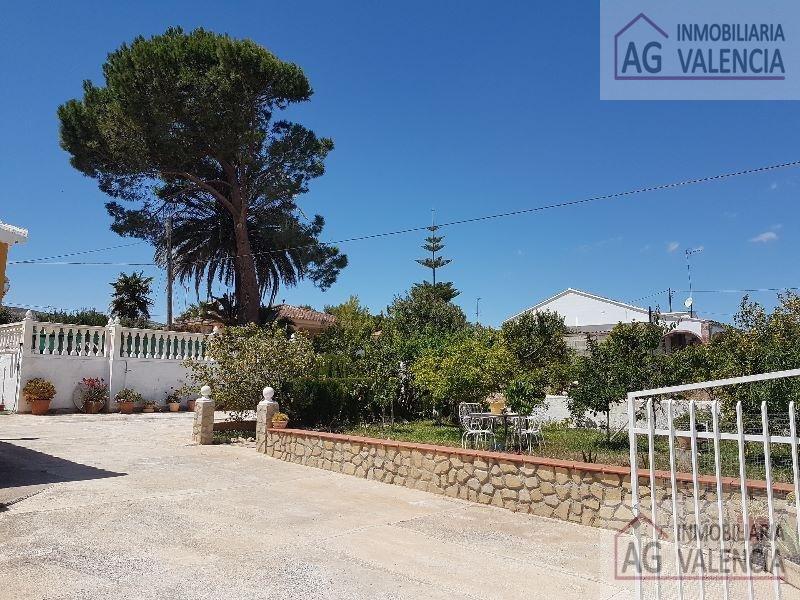 For sale of chalet in Pedralba