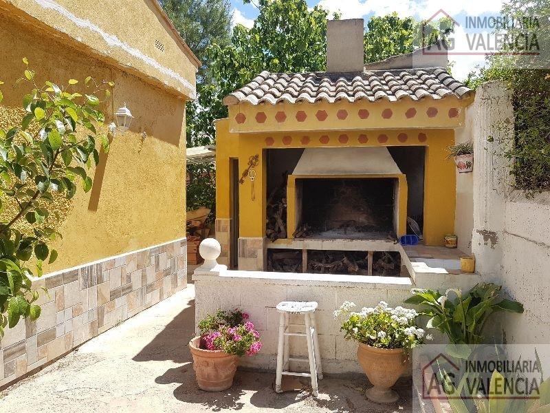 For sale of chalet in Pedralba