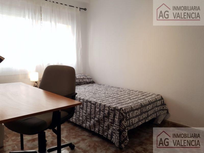 For rent of flat in Valencia