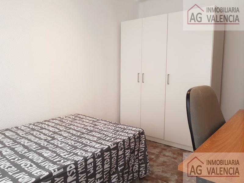 For rent of flat in Valencia