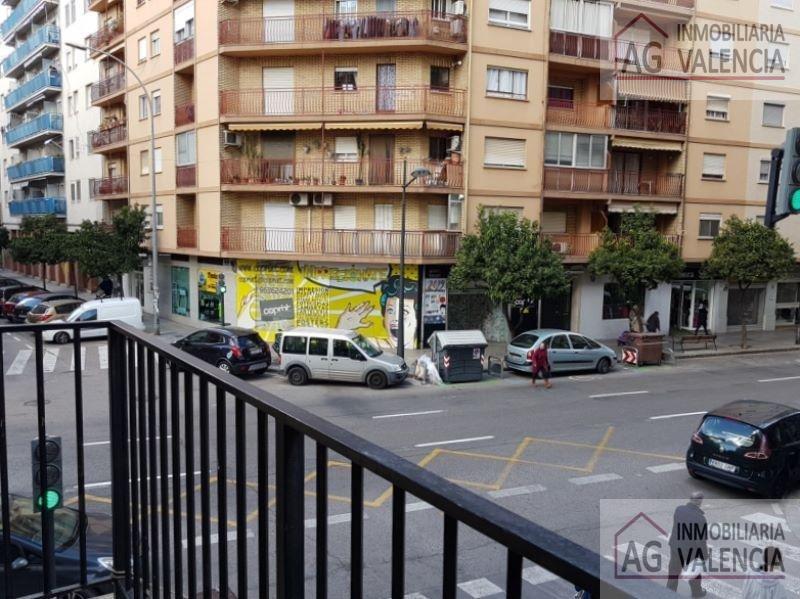 For rent of flat in Valencia
