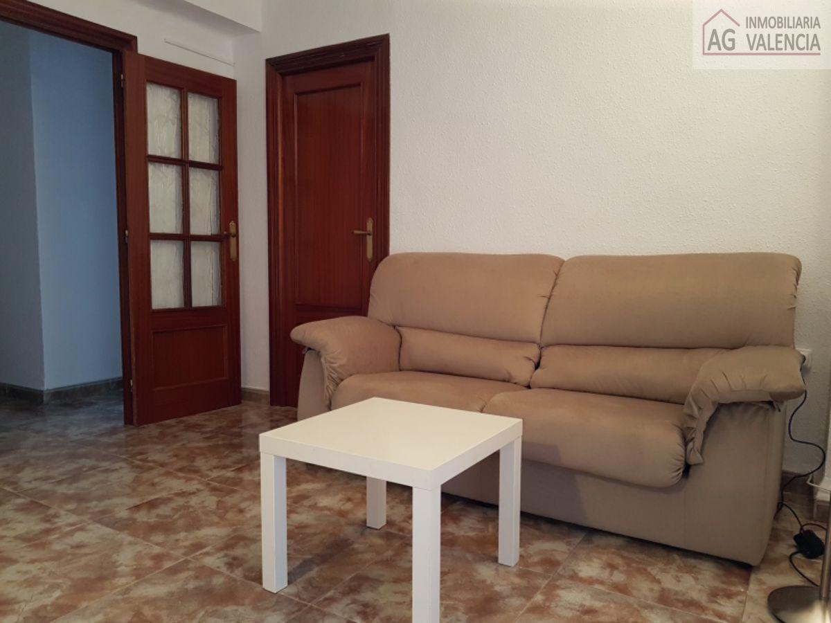 For rent of flat in Valencia