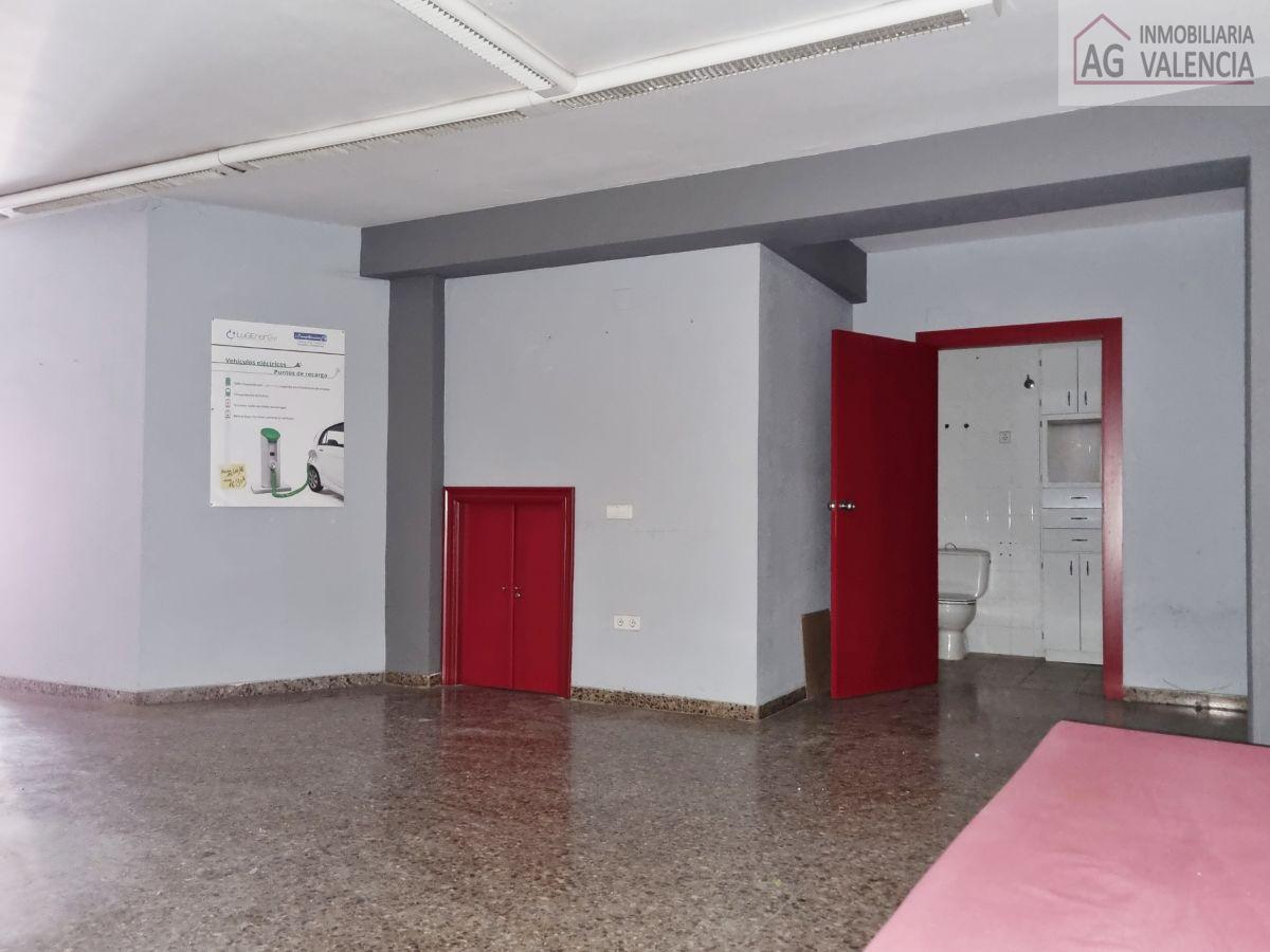 For rent of commercial in Valencia