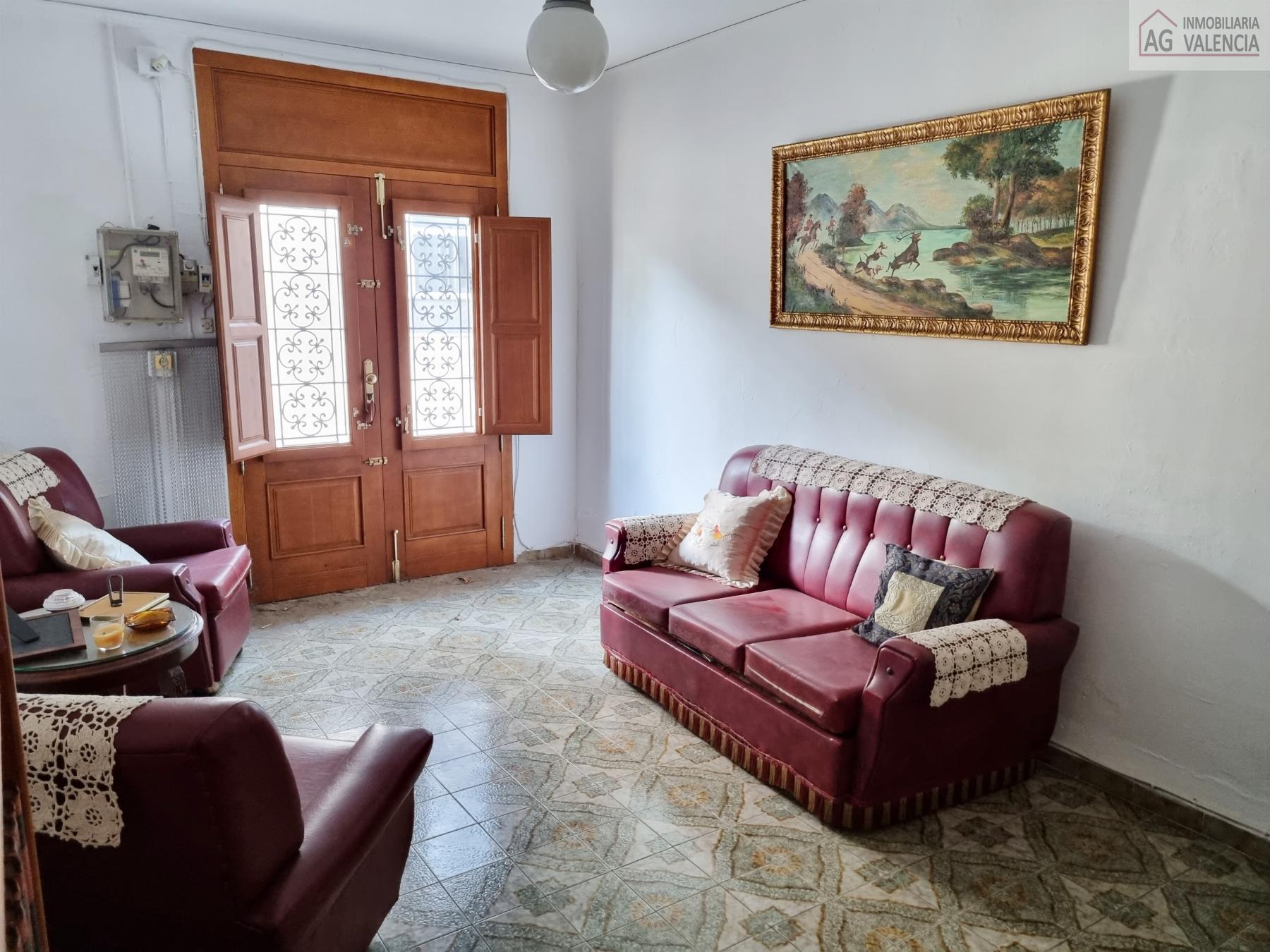 For sale of house in Puerto de Sagunto