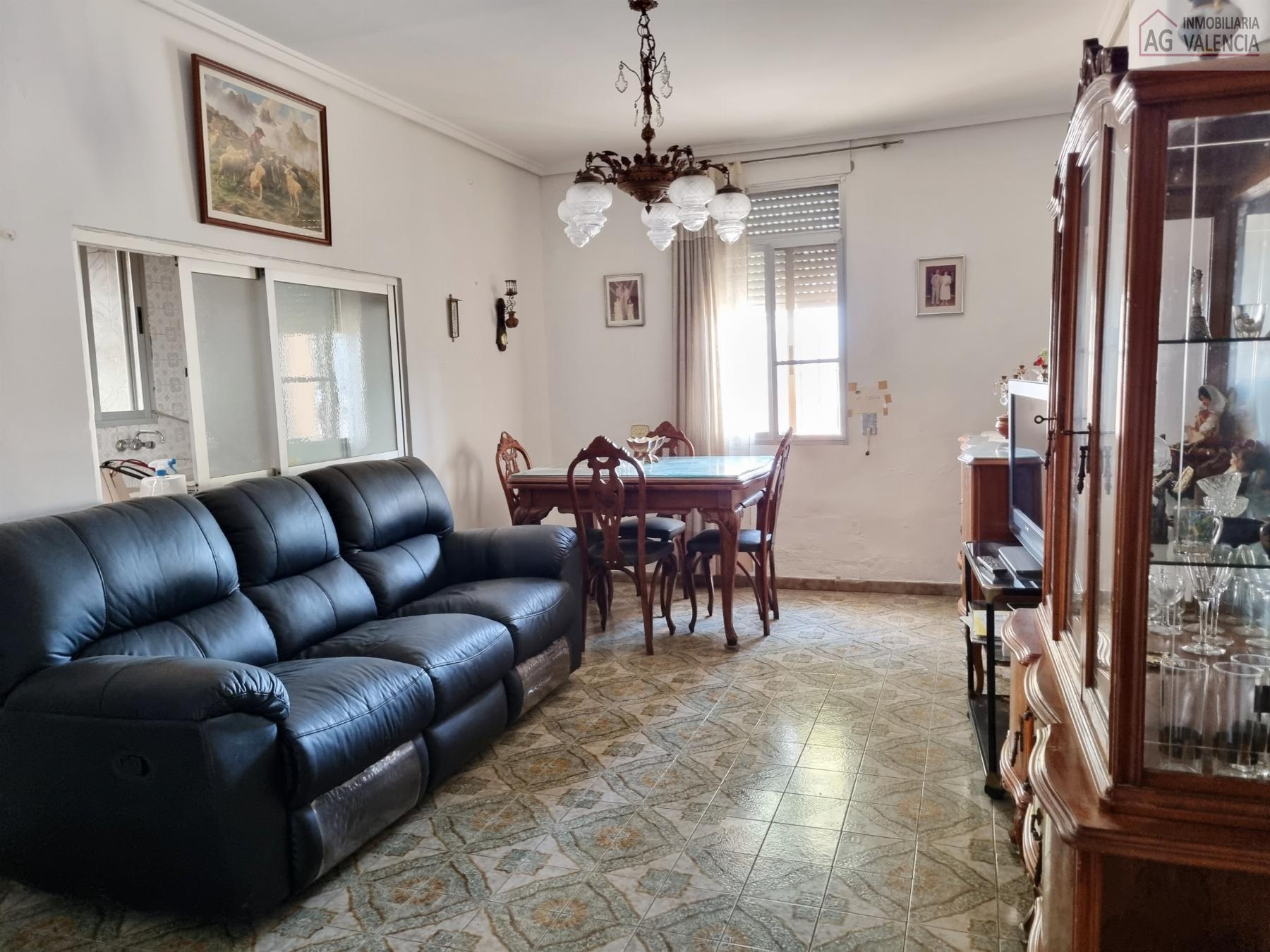 For sale of house in Puerto de Sagunto