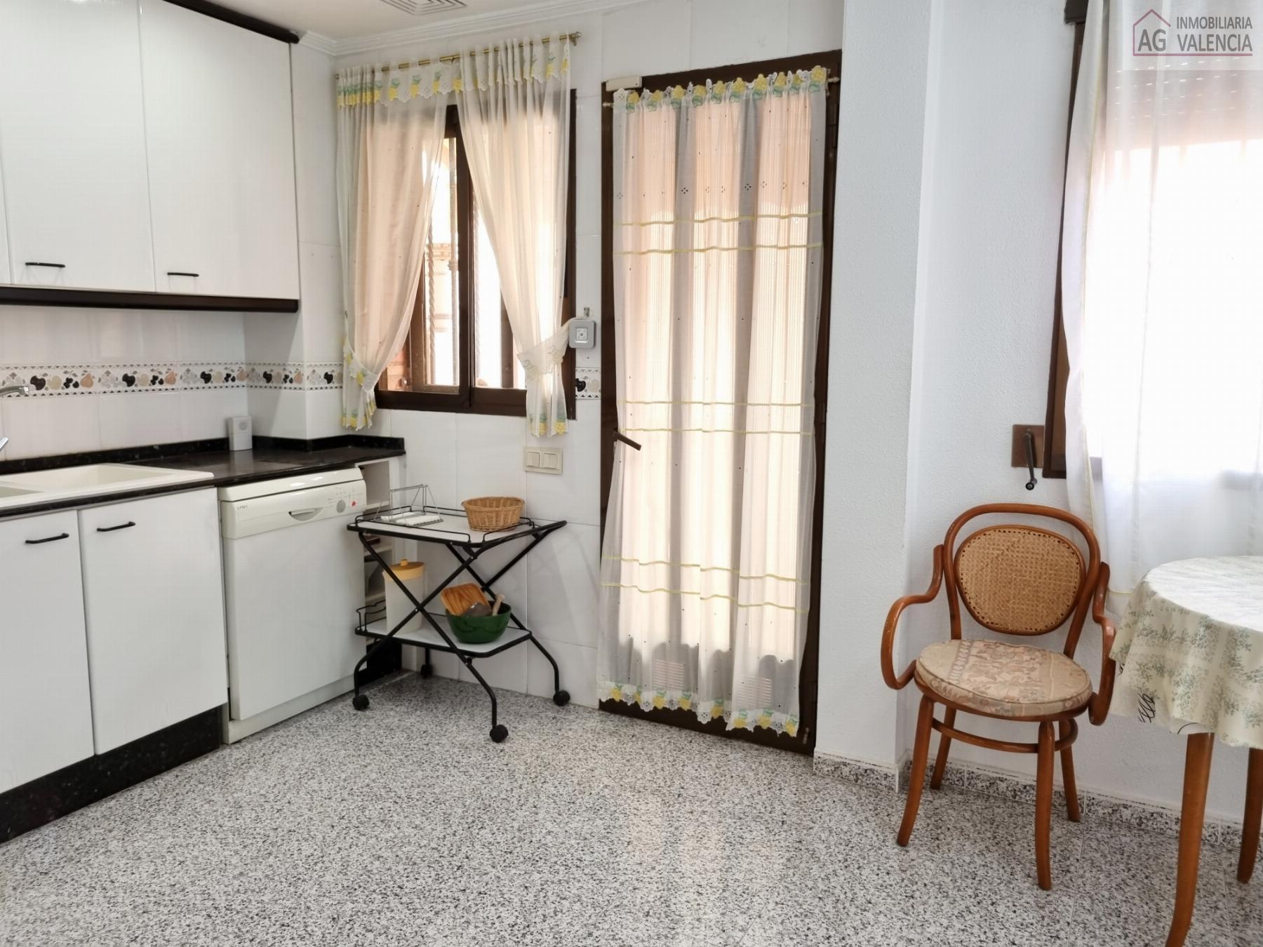 For sale of chalet in Puçol