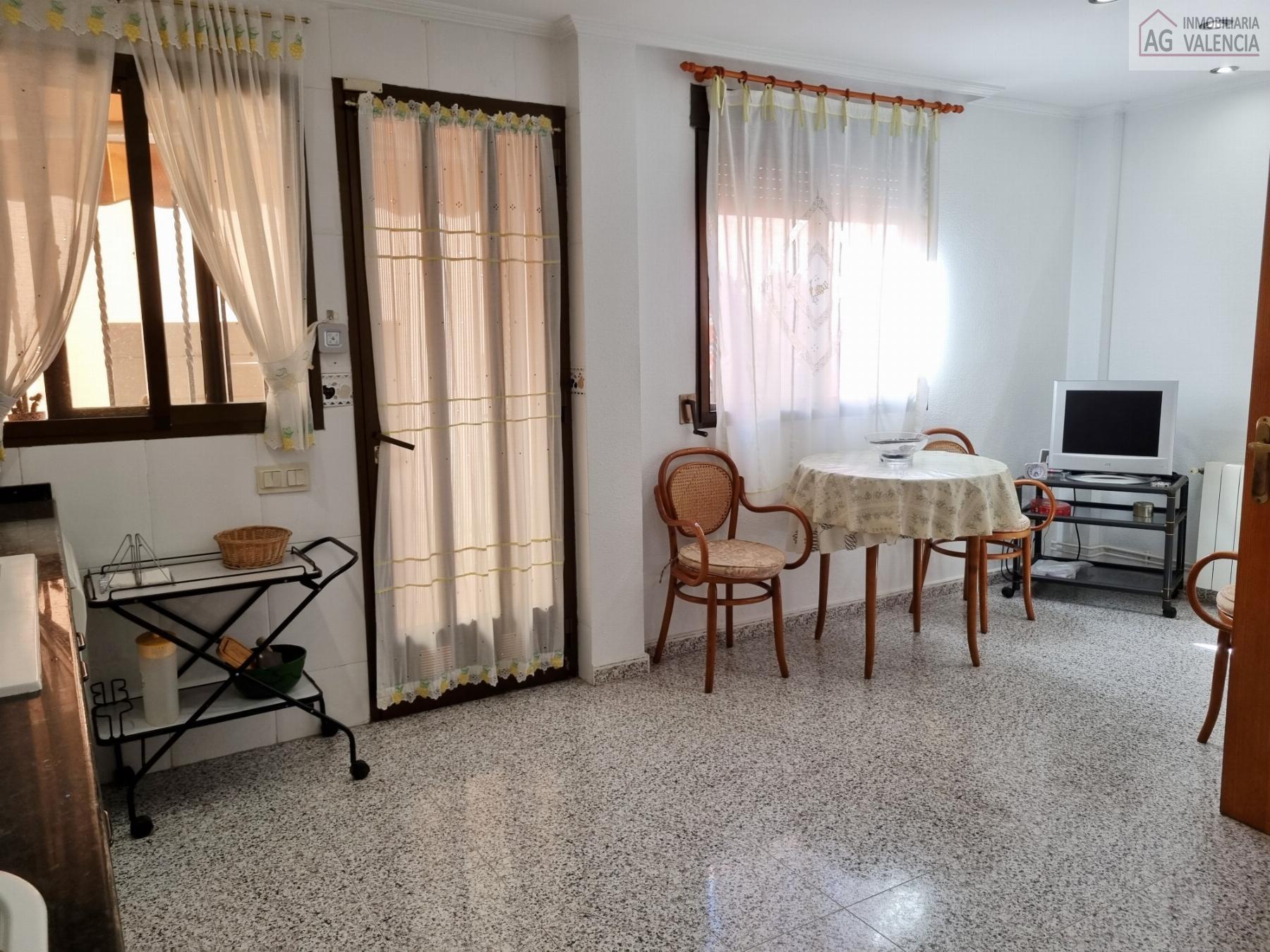 For sale of chalet in Puçol