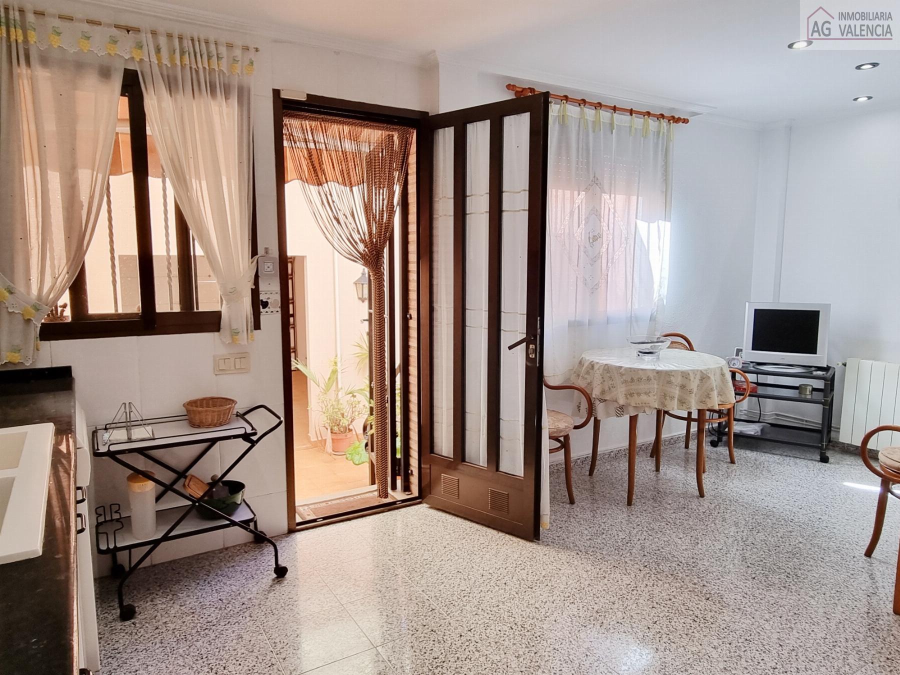 For sale of chalet in Puçol