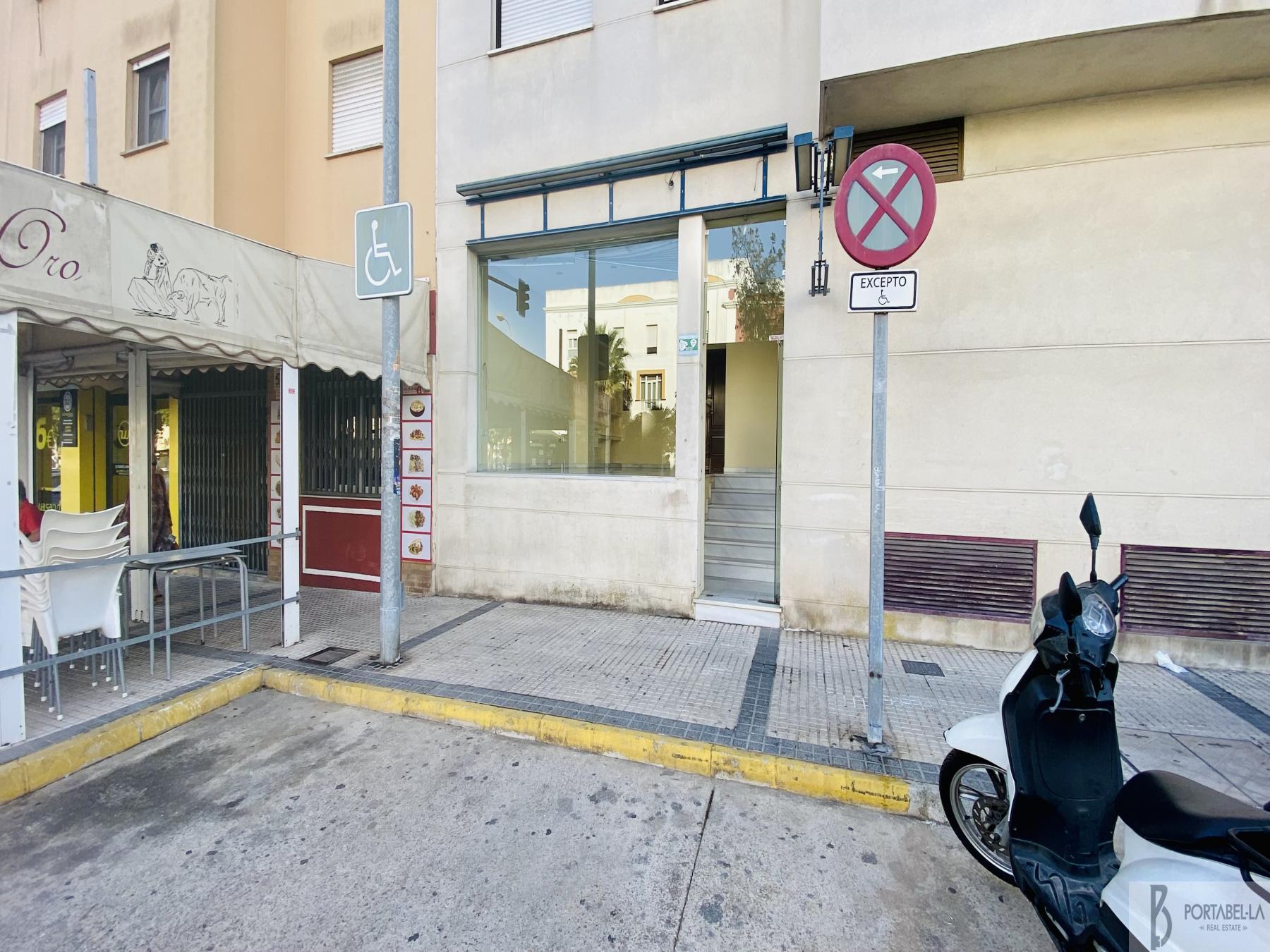 For rent of commercial in El Puerto de Santa María