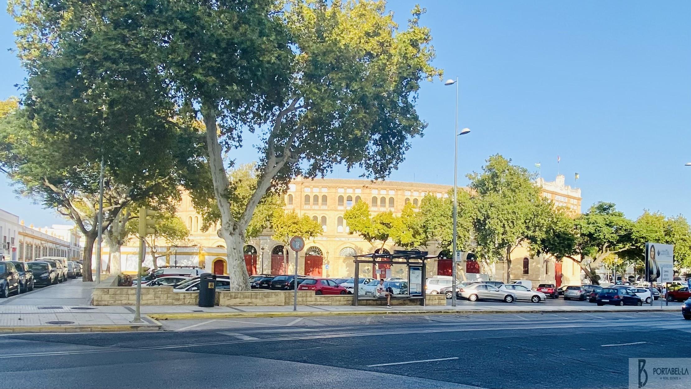 For rent of commercial in El Puerto de Santa María