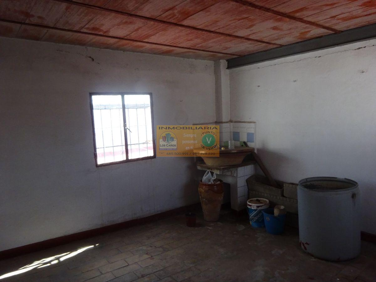 For sale of house in Sevilla