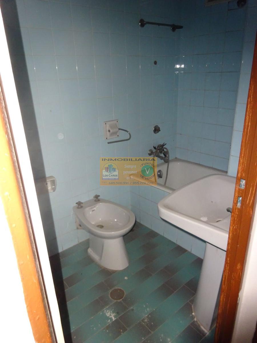 For sale of house in Sevilla