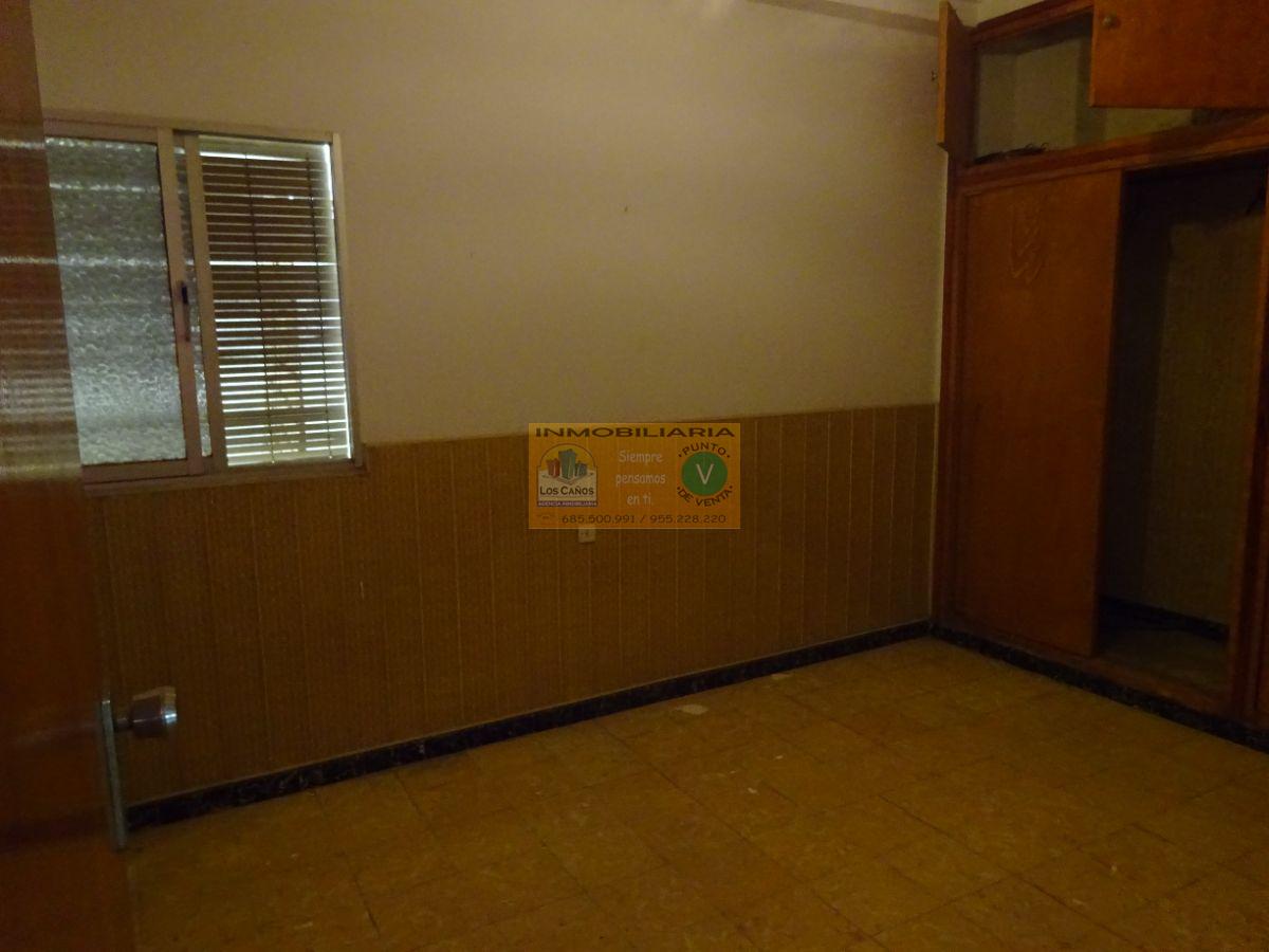 For sale of house in Sevilla