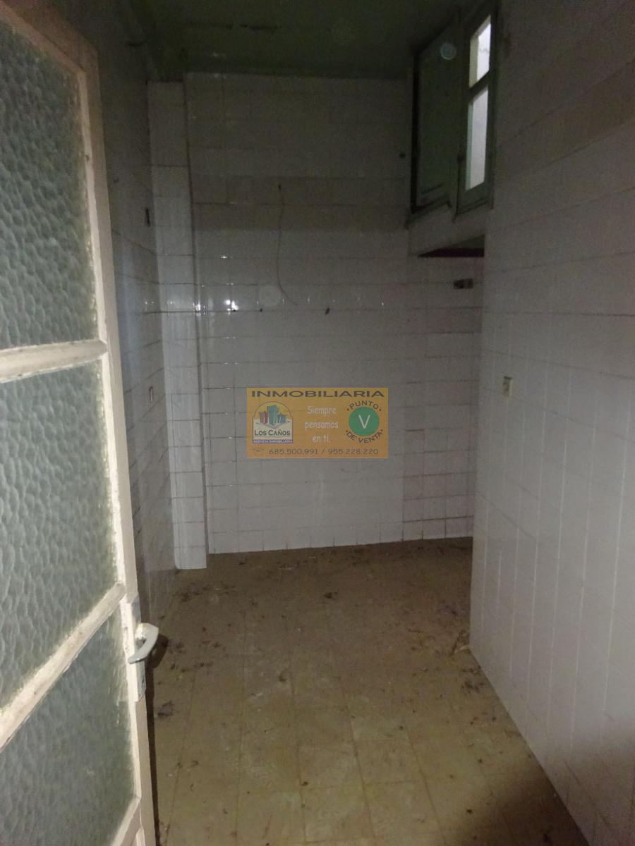 For sale of house in Sevilla