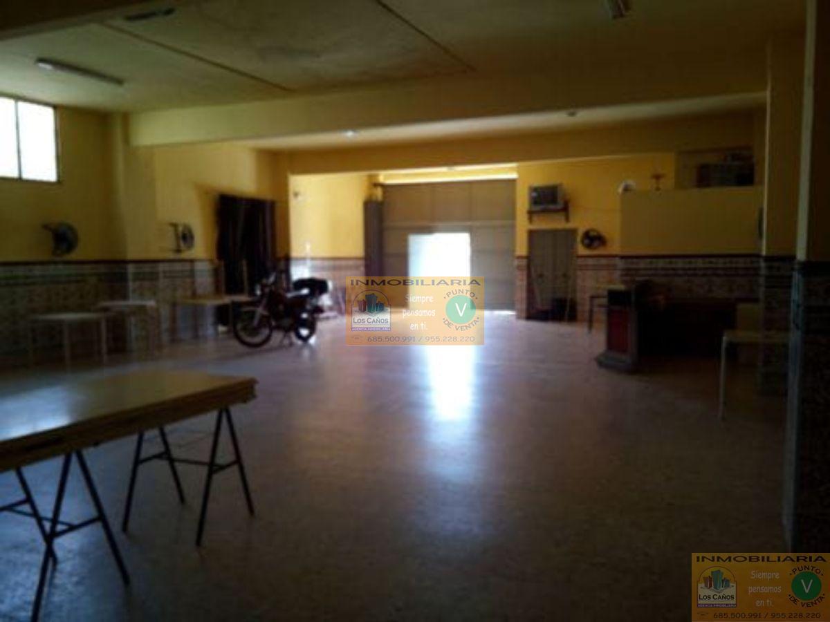 For sale of house in Sevilla