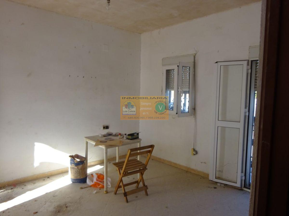 Venta de local comercial en Sevilla