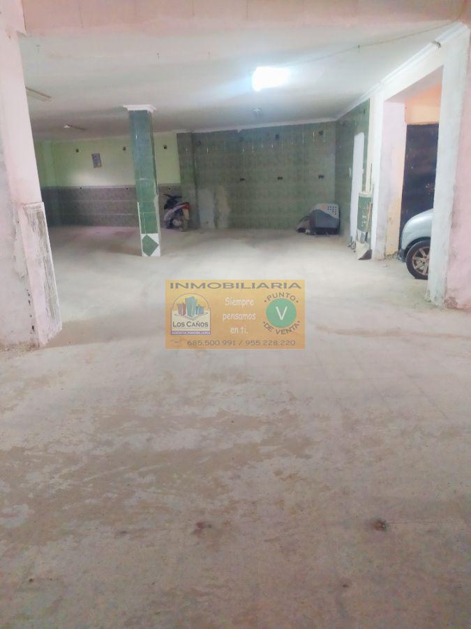 For sale of house in Sevilla