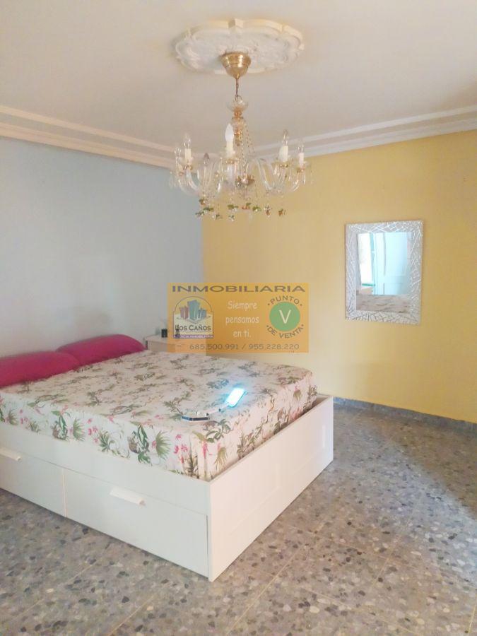 For sale of house in Sevilla