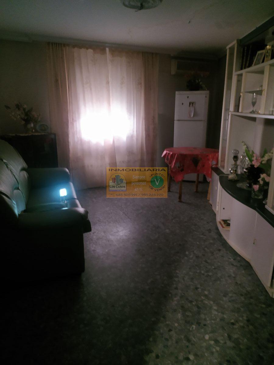For sale of house in Sevilla