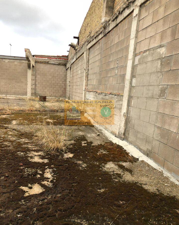 For sale of land in Sevilla