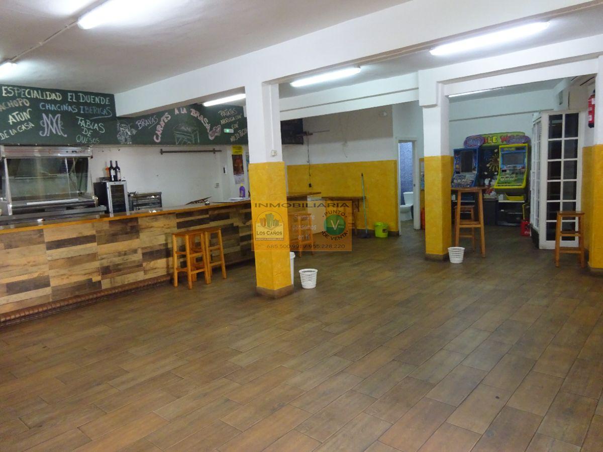 Venta de local comercial en Sevilla