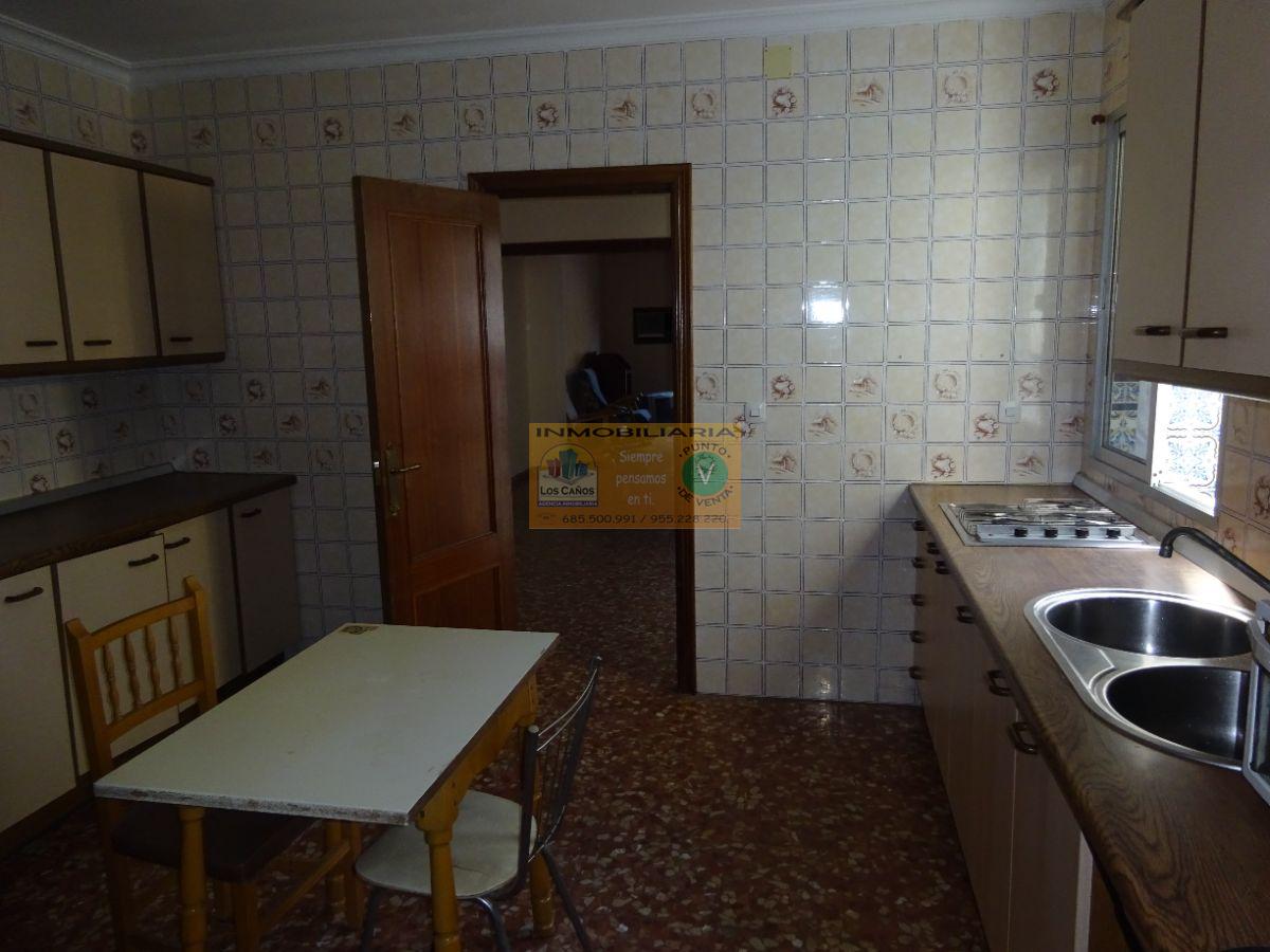 For sale of house in Sevilla