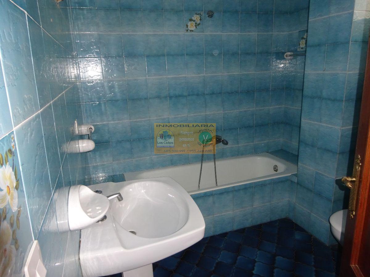 For sale of house in Sevilla
