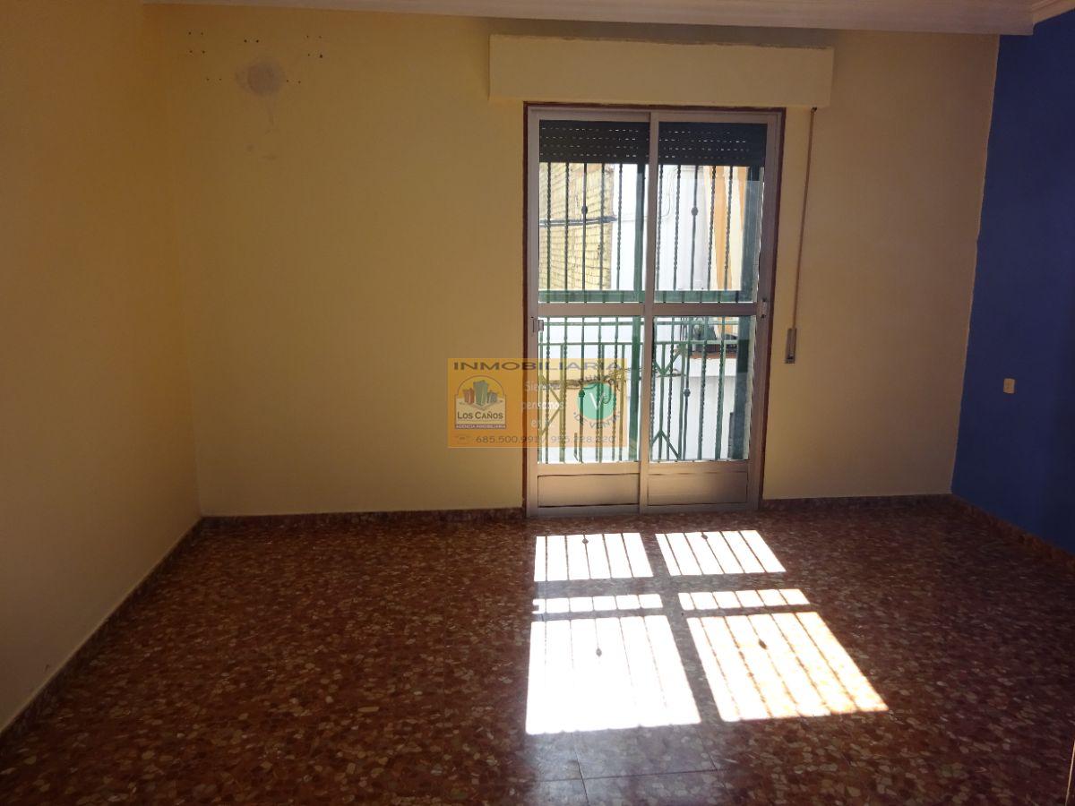 For sale of house in Sevilla
