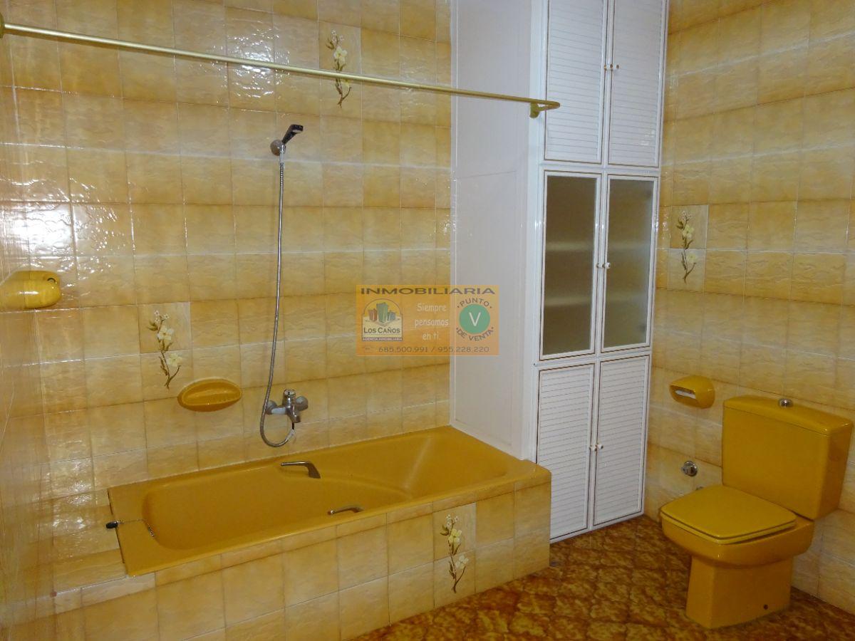 For sale of house in Sevilla