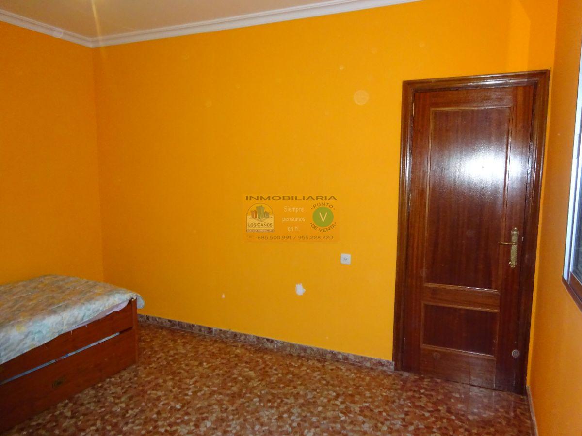 For sale of house in Sevilla