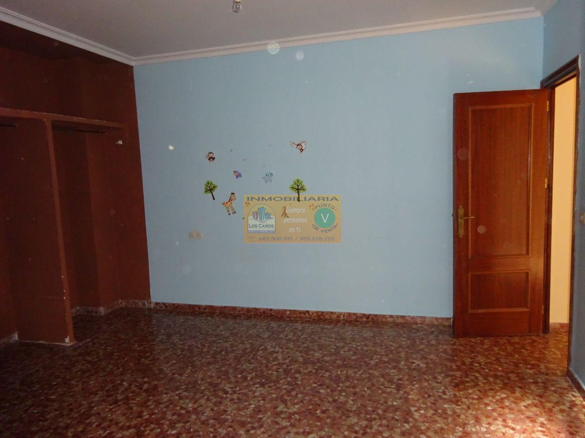 For sale of house in Sevilla