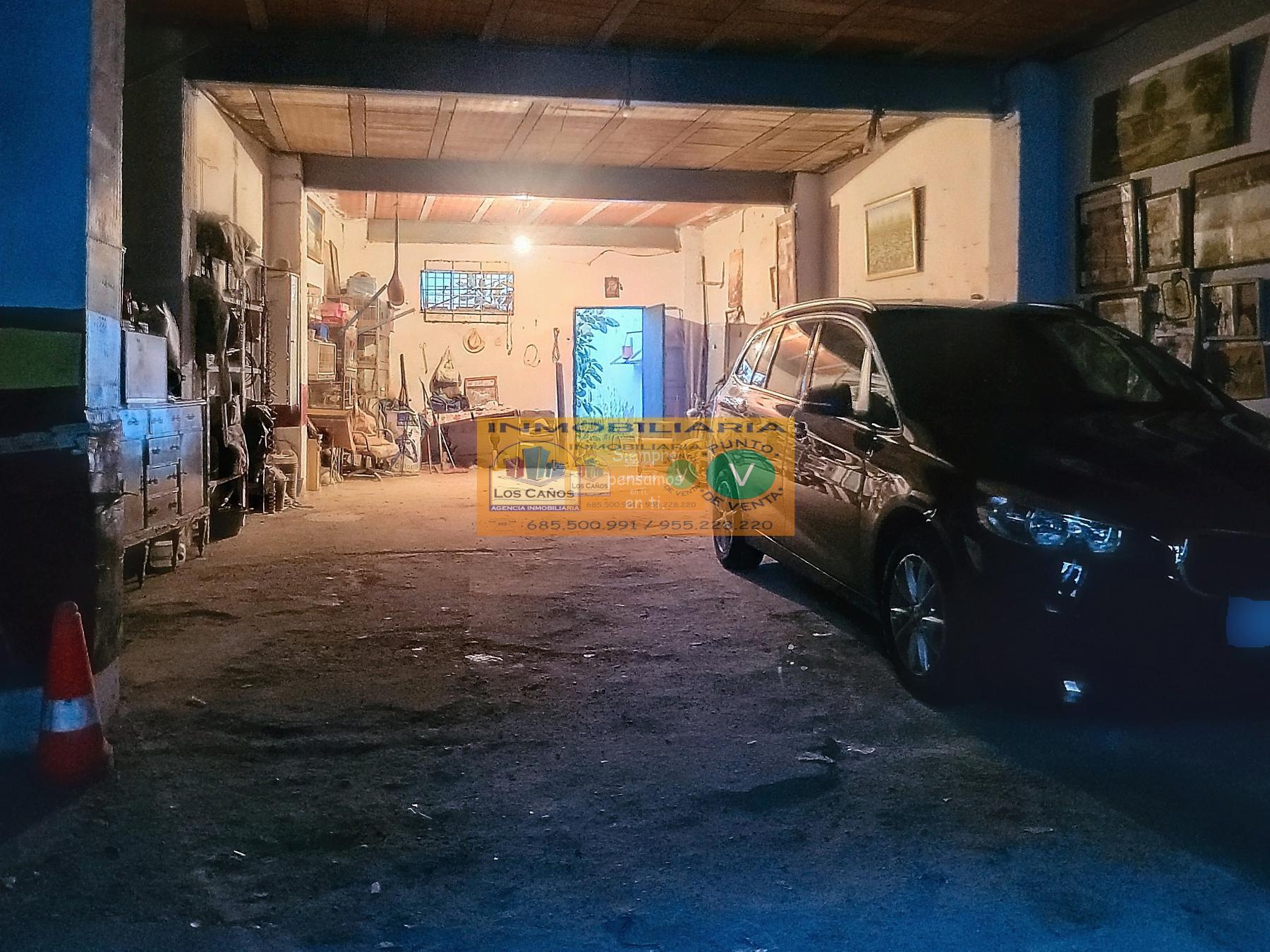 For sale of house in Sevilla