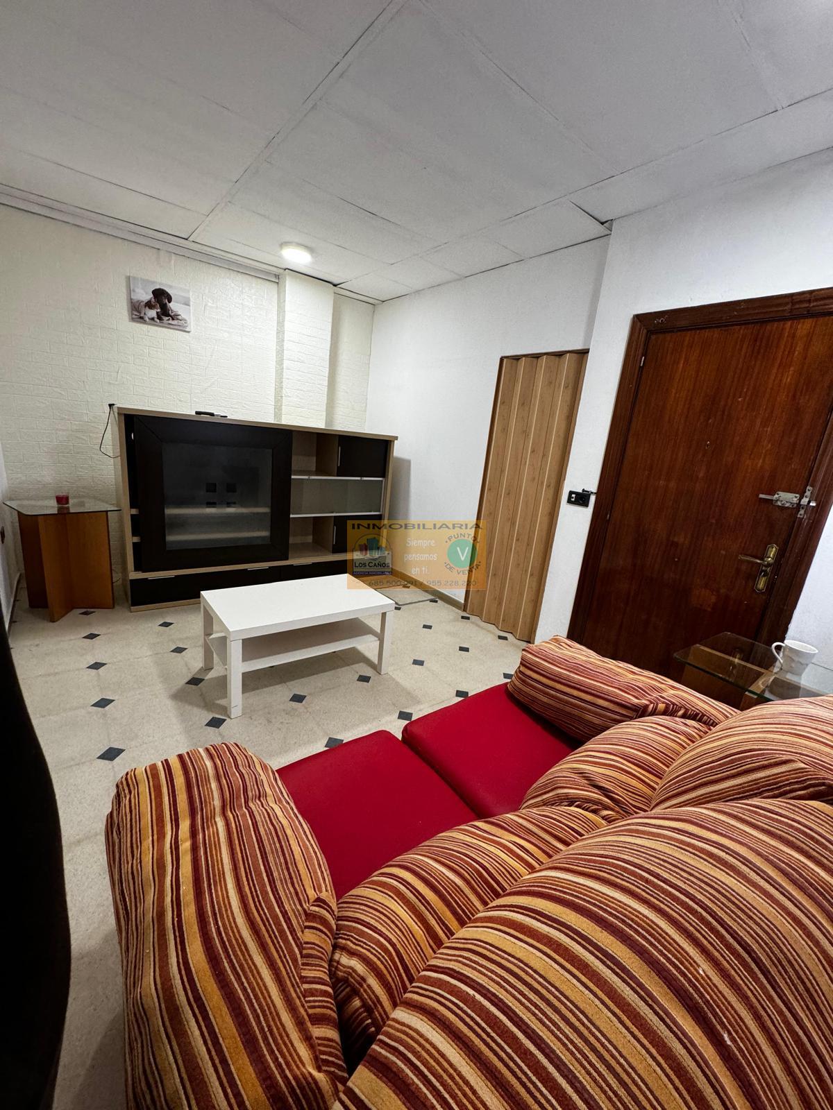 For sale of house in Sevilla